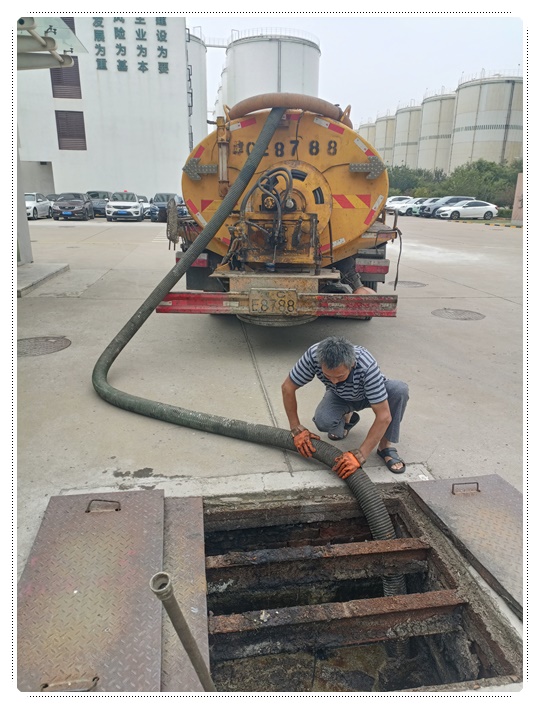 石泉隔油池清掏