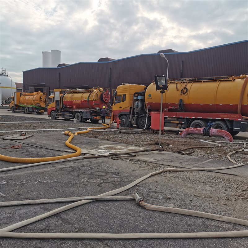 石泉污水池清理