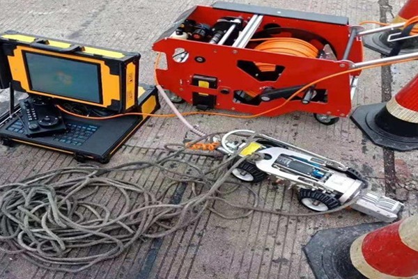 石泉CCTV管道检测机器人